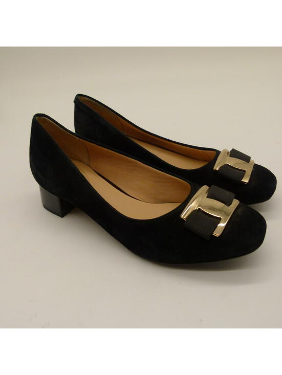 Trotters Shoes - Trotters Black Velvet Heels Gold Hardware Women’s 7M